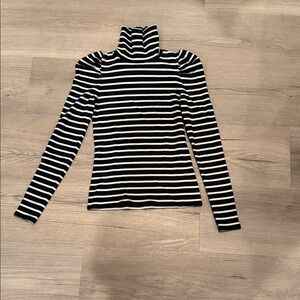 Veronica Beard Black and White Striped Long Sleeve Top